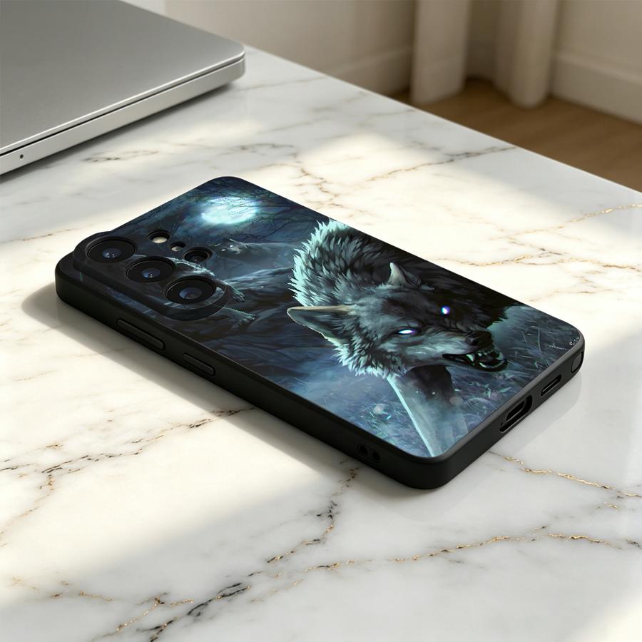 Wolf Pack Under Moon Case for  - Phone Cases Under $20 评论和价格